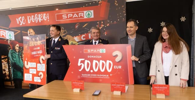 Spar Slovenija z donacijo v višini 50.000 evrov izkazal podporo mladim prostovoljnim gasilcem